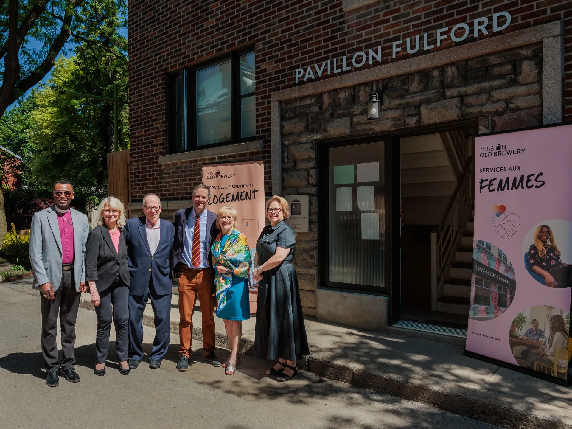 Des représentants de la Résidence Fulford, de la Mission Old Brewery et du secteur communautaire.